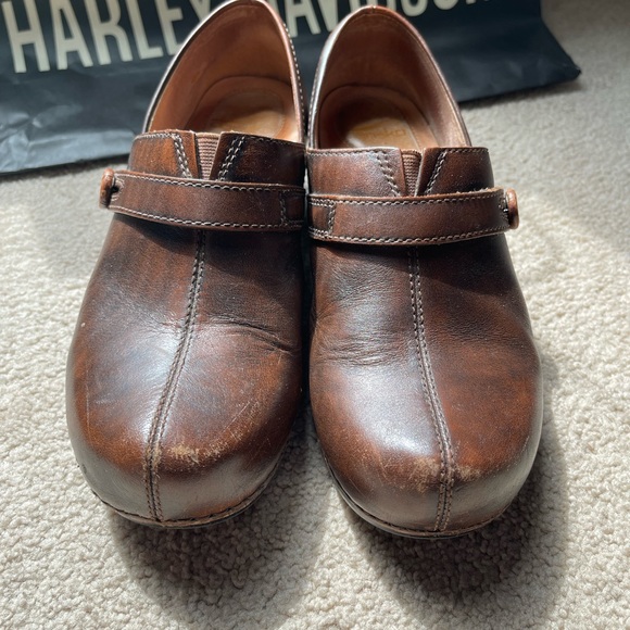 Dansko Clogs - Picture 3 of 5